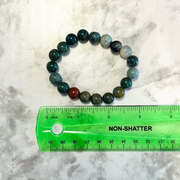 Natural Stone Beaded Stretch Bracelet Green Red - Picture 3 of 3